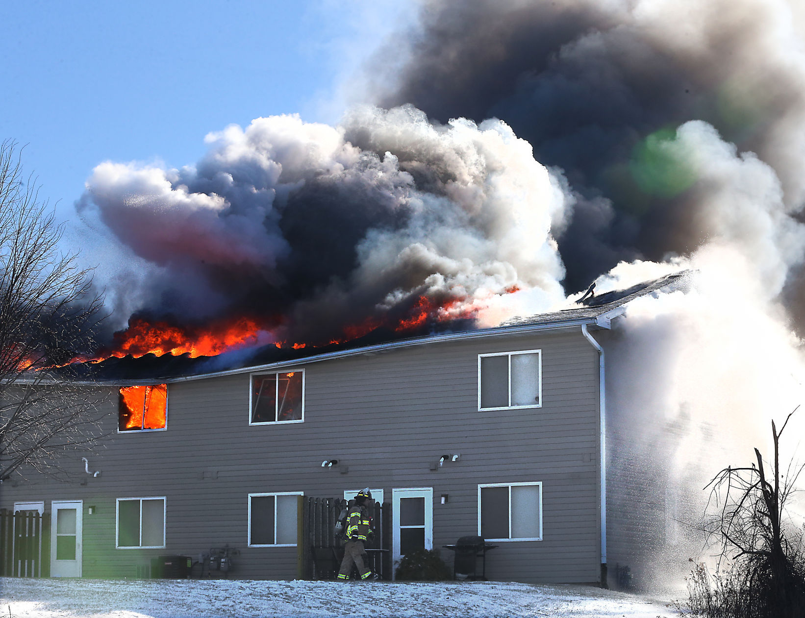 Holmen apartment fire